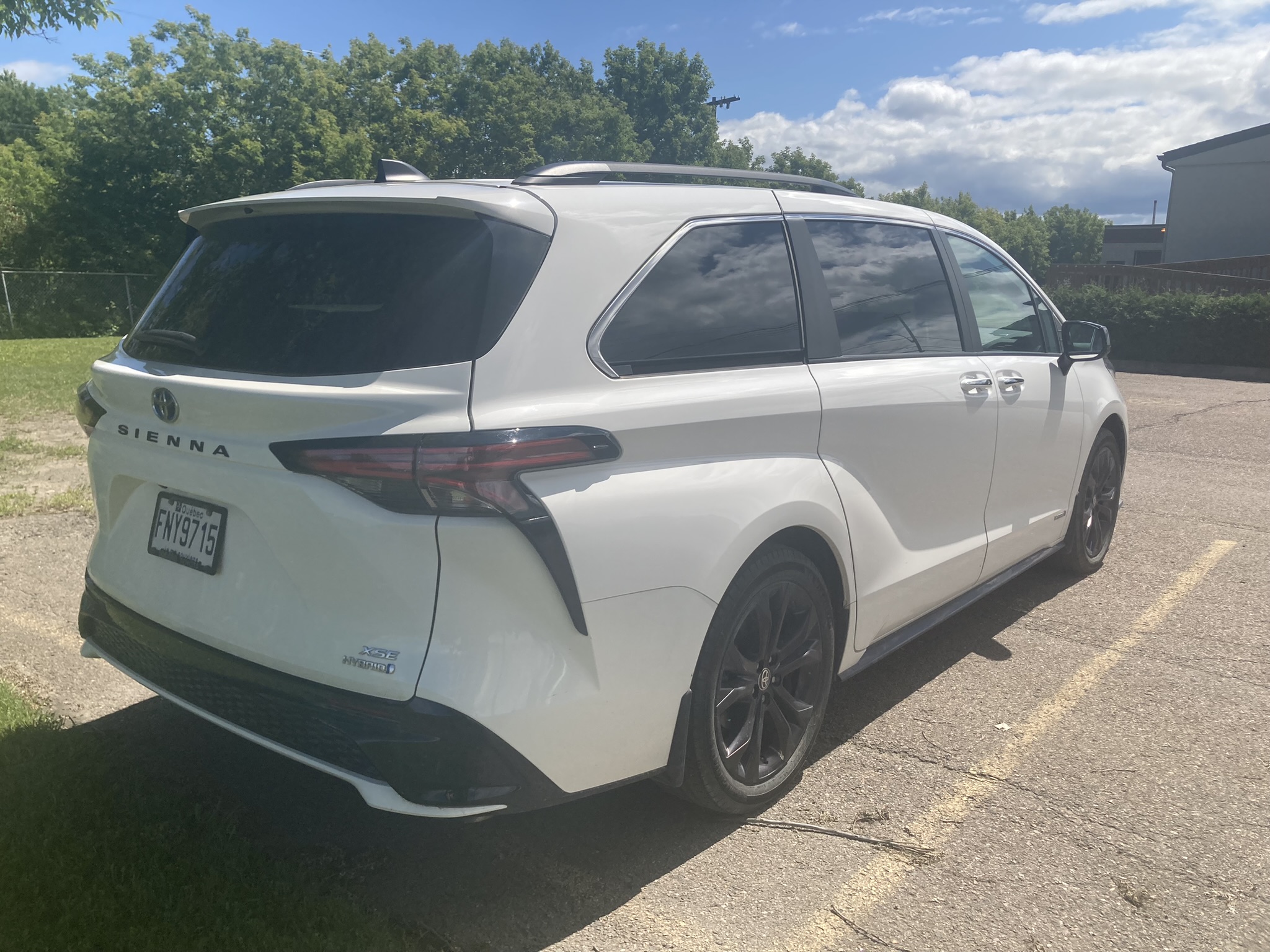 2021 TOYOTA SIENNA XSE HYBRID