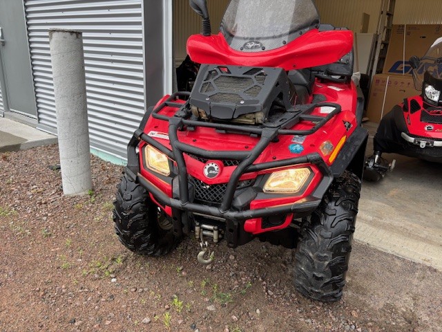 VTT CAN-AM OUTLANDER 650 2010